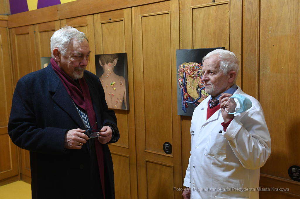 2121jpg.jpg-klinika zabawek  Autor: W. Majka