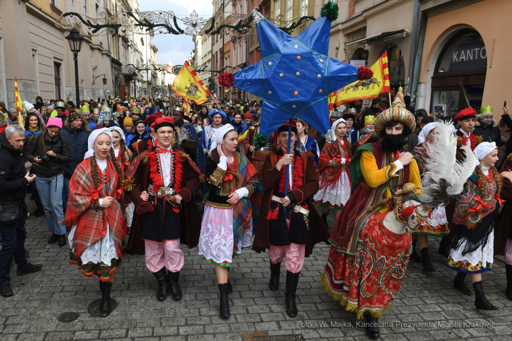 1212jpg.jpg-Orszak Trzech Króli w Krakowie  Autor: W. Majka