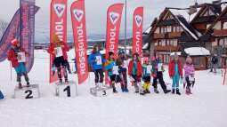 img_20220208_141748.jpg-Sukcesy młodych narciarzy z Krakowa