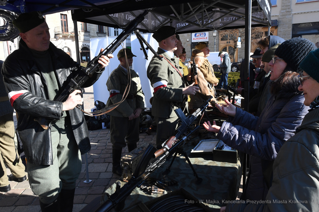 033jpg.jpg-80. rocznica powstania Armii Krajowej  Autor: W. Majka