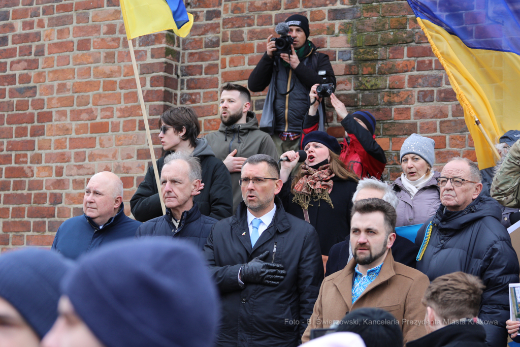 bs-lutego 20, 2022-img_7184.jpg-Pochód solidarności z Ukrainą w Krakowie