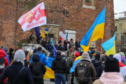 pochód solidarności z ukrainą   20.02.2022.jpg-Pochód solidarności z Ukrainą w Krakowie