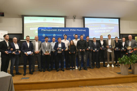 3737jpg.jpg-Plebiscyt: Najlepszy Piłkarz i Trener Małopolski 2021