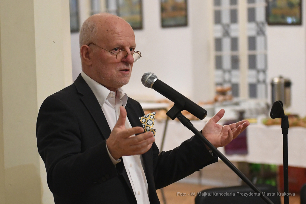 1313jpg.jpg-Prezentacja książki „Nie od razu Kraków zbudowano”  Autor: W. Majka