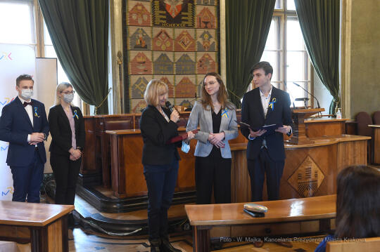 2222jpg.jpg-Gala nagród Przyjaciela Krakowskiej Młodzieży