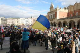 zdjęcie 27.02.2022, 13 10 43.jpg-Łańcuch solidarności z Ukrainą