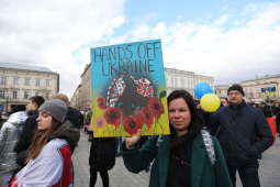 zdjęcie 27.02.2022, 13 19 28.jpg-Łańcuch solidarności z Ukrainą