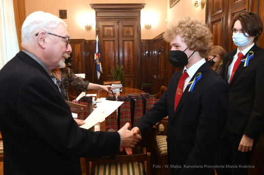 022jpg.jpg-Spotkanie ze zwycięzcami w konkursie Europejskiej Agencji Lotniczej CanSat