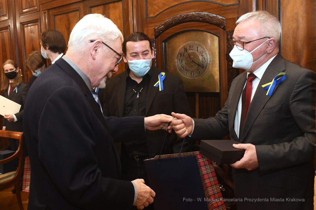 066jpg.jpg-Spotkanie ze zwycięzcami w konkursie Europejskiej Agencji Lotniczej CanSat  Autor: W. Majka