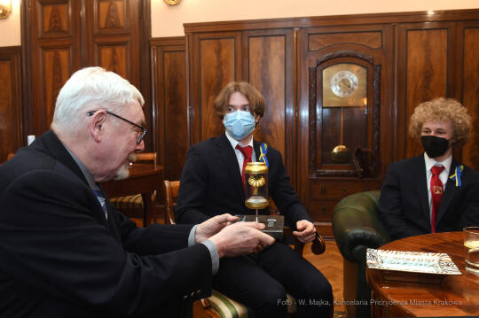 077jpg.jpg-Spotkanie ze zwycięzcami w konkursie Europejskiej Agencji Lotniczej CanSat