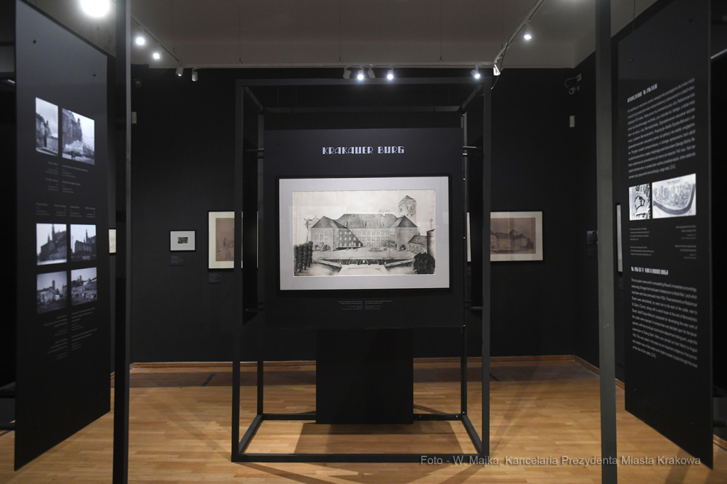 099jpg.jpg-Niechciana stołeczność.  Autor: W. Majka