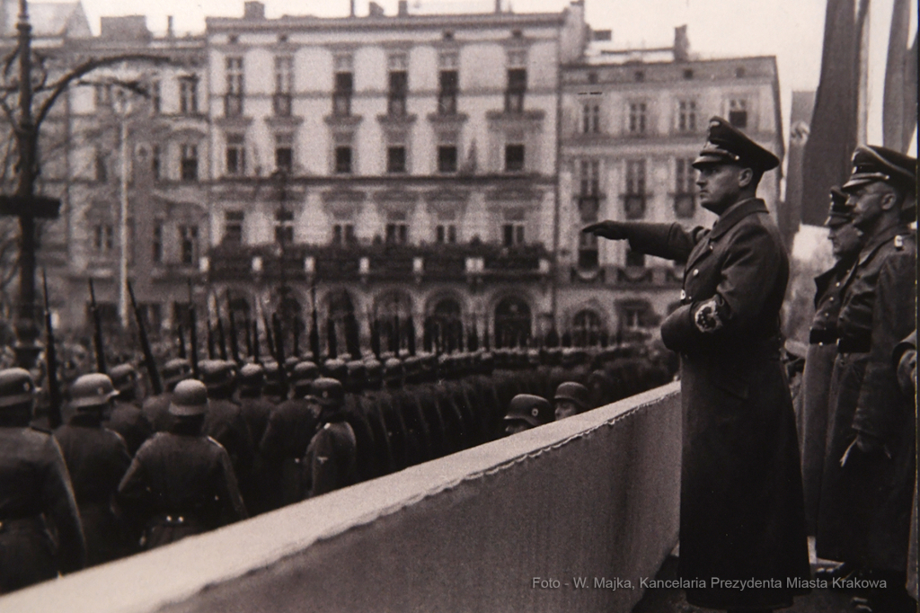 2424jpg.jpg-Niechciana stołeczność.  Autor: W. Majka