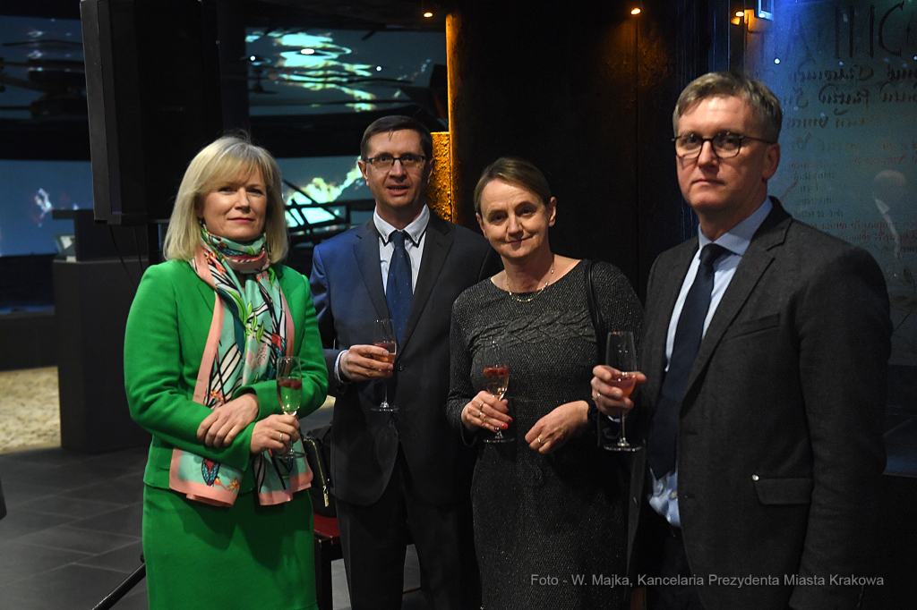 044jpg.jpg-Spotkanie z nowo mianowanymi profesorami  Autor: W. Majka