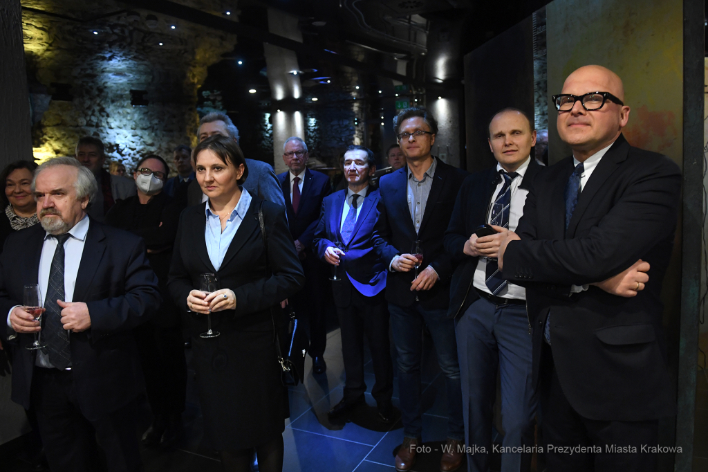 2222jpg.jpg-Spotkanie z nowo mianowanymi profesorami  Autor: W. Majka