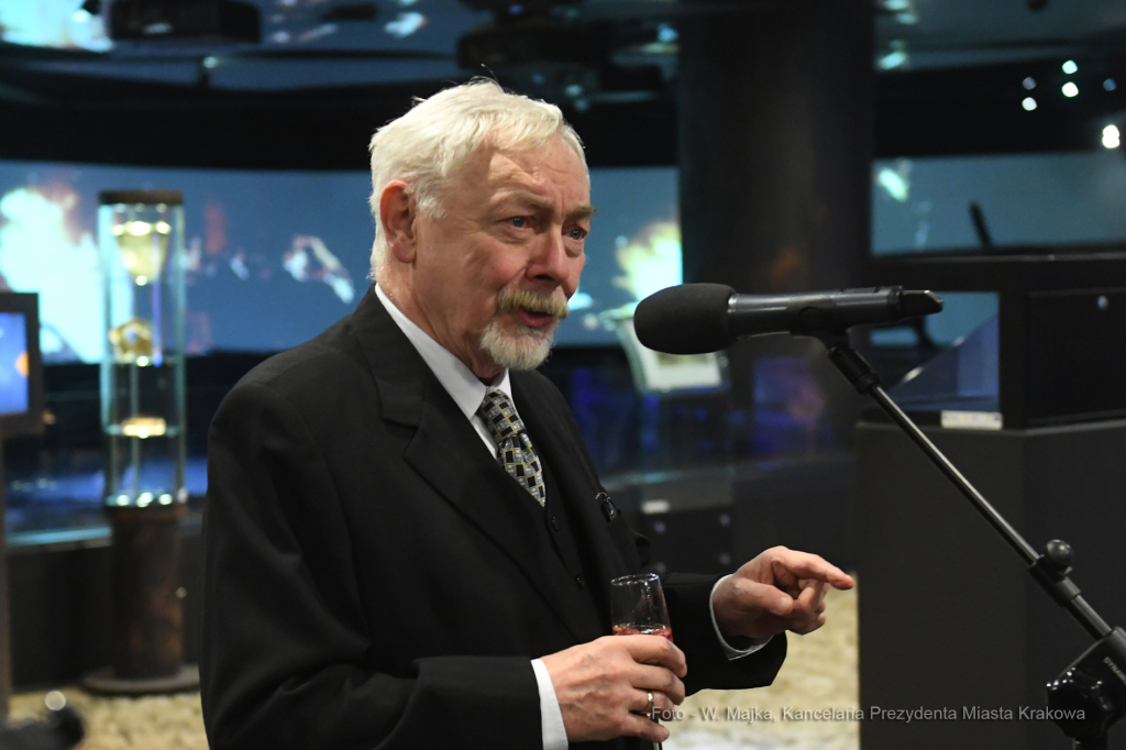 2323jpg.jpg-Spotkanie z nowo mianowanymi profesorami  Autor: W. Majka