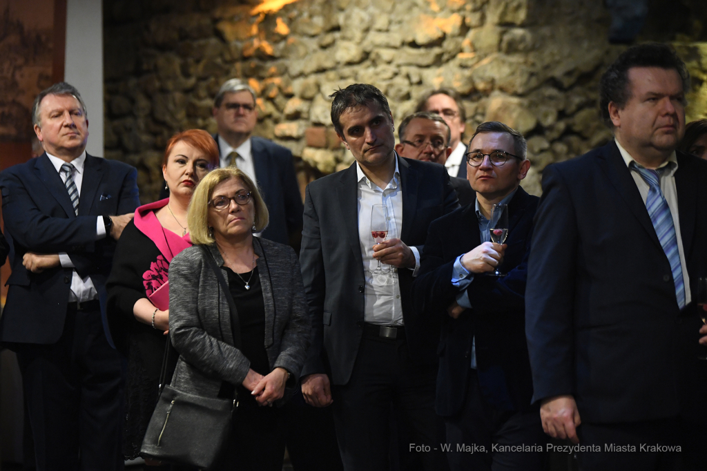 3535jpg.jpg-Spotkanie z nowo mianowanymi profesorami  Autor: W. Majka