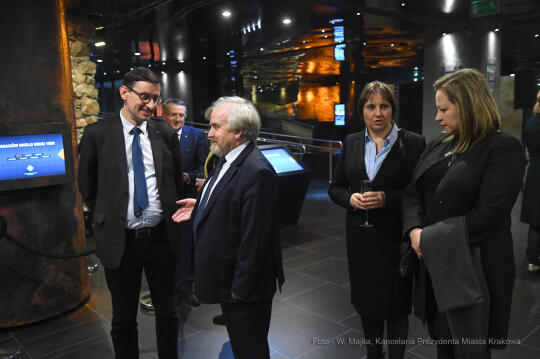 4848jpg.jpg-Spotkanie z nowo mianowanymi profesorami