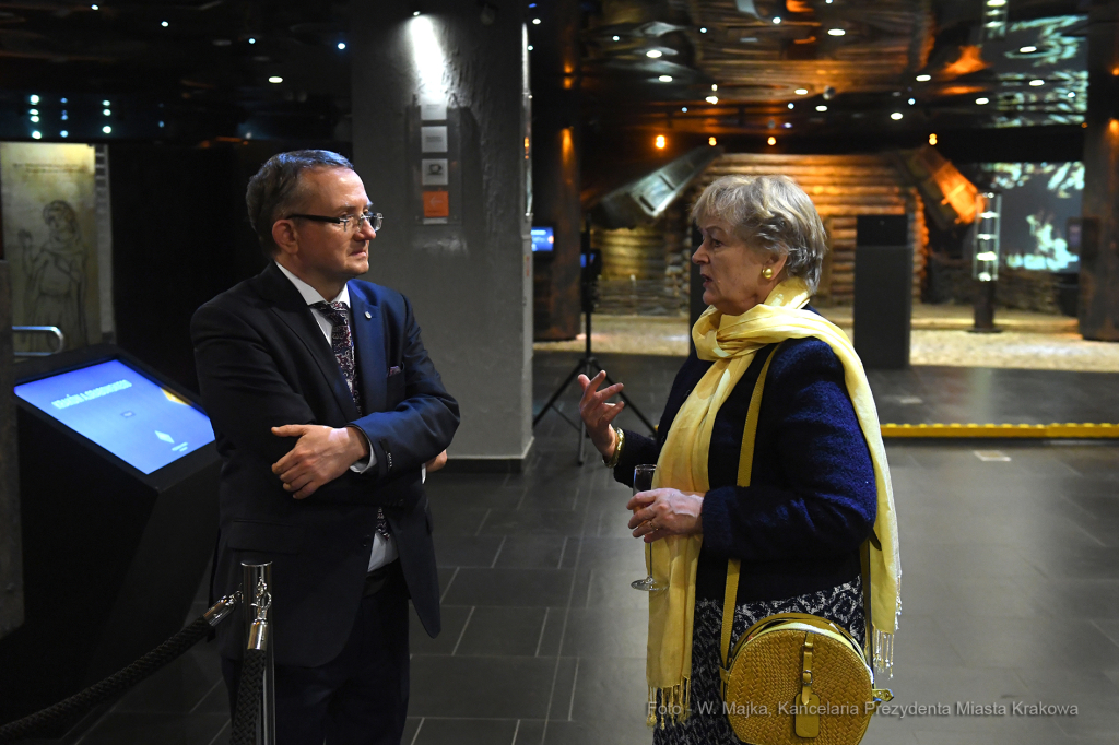 5656jpg.jpg-Spotkanie z nowo mianowanymi profesorami  Autor: W. Majka