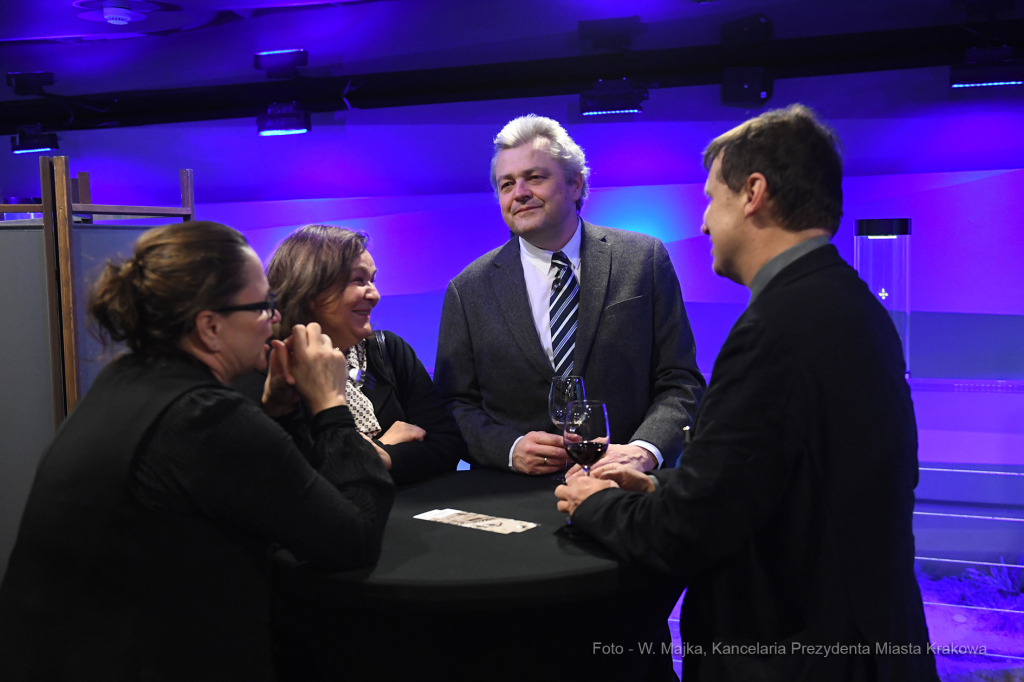 6060jpg.jpg-Spotkanie z nowo mianowanymi profesorami  Autor: W. Majka