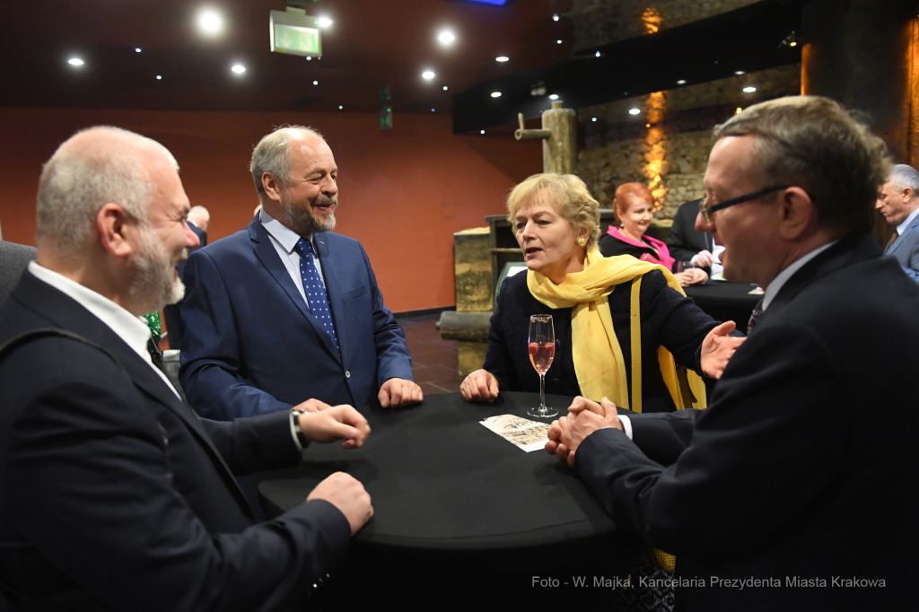 6262jpg.jpg-Spotkanie z nowo mianowanymi profesorami  Autor: W. Majka