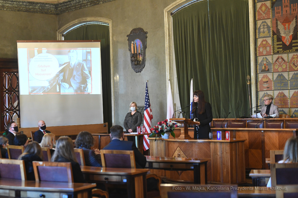 055jpg.jpg-„Gdybym był Hooverem...”  Autor: W. Majka