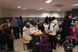 1313jpg.jpg-Wyjazd uchodźców z Krakowa do Orleanu