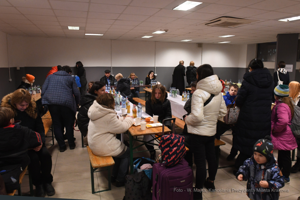 1313jpg.jpg-Wyjazd uchodźców z Krakowa do Orleanu  Autor: W. Majka