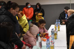 1414jpg.jpg-Wyjazd uchodźców z Krakowa do Orleanu