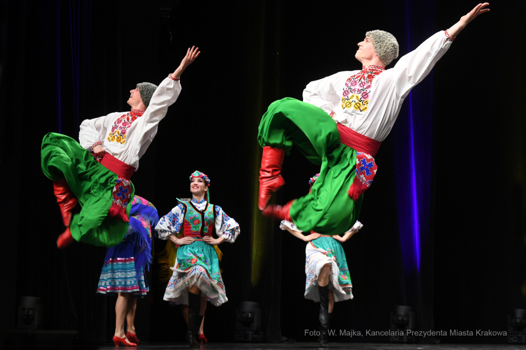 1313jpg.jpg-Balet Ukrainy „Virsky”  Autor: W. Majka
