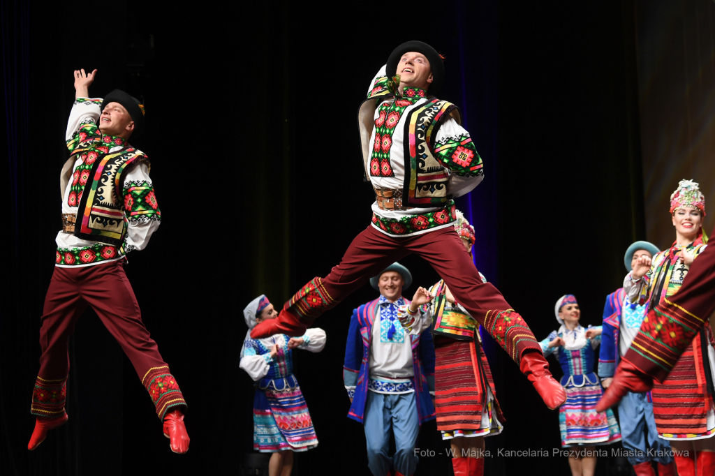 1919jpg.jpg-Balet Ukrainy „Virsky”  Autor: W. Majka