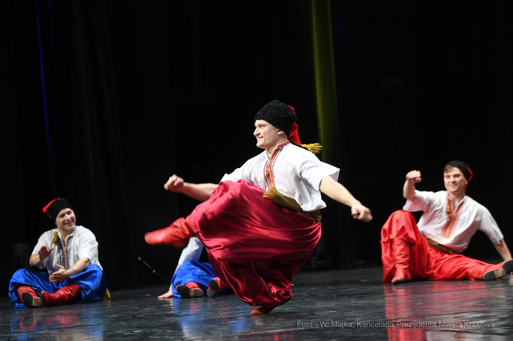 2222jpg.jpg-Balet Ukrainy „Virsky”  Autor: W. Majka