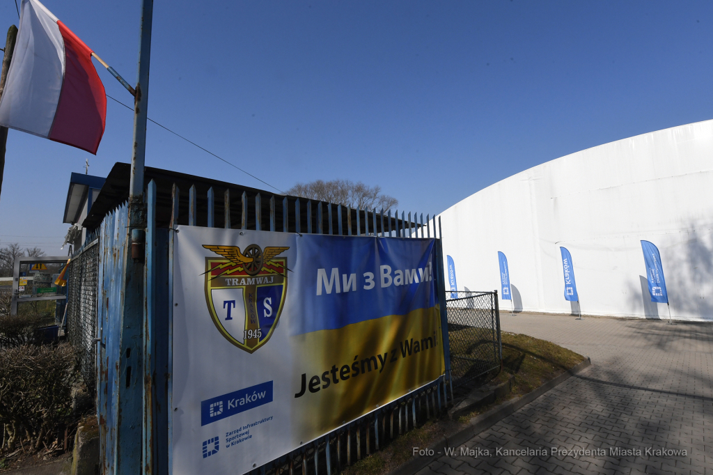 022jpg.jpg-otwarcie hali namiotowej TS Tramwaj  Autor: W. Majka