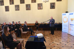 055jpg.jpg-Defibrylatory