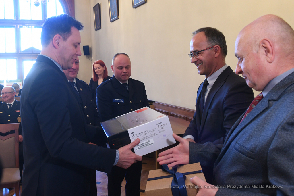 099jpg.jpg-Defibrylatory  Autor: W. Majka