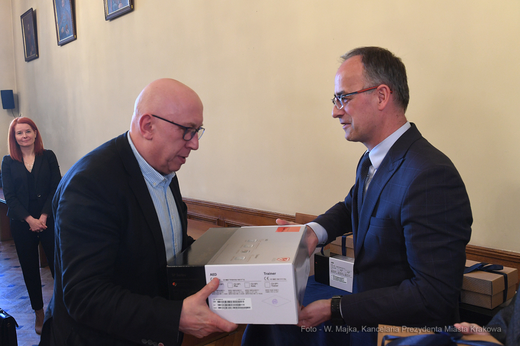 1010jpg.jpg-Defibrylatory  Autor: W. Majka