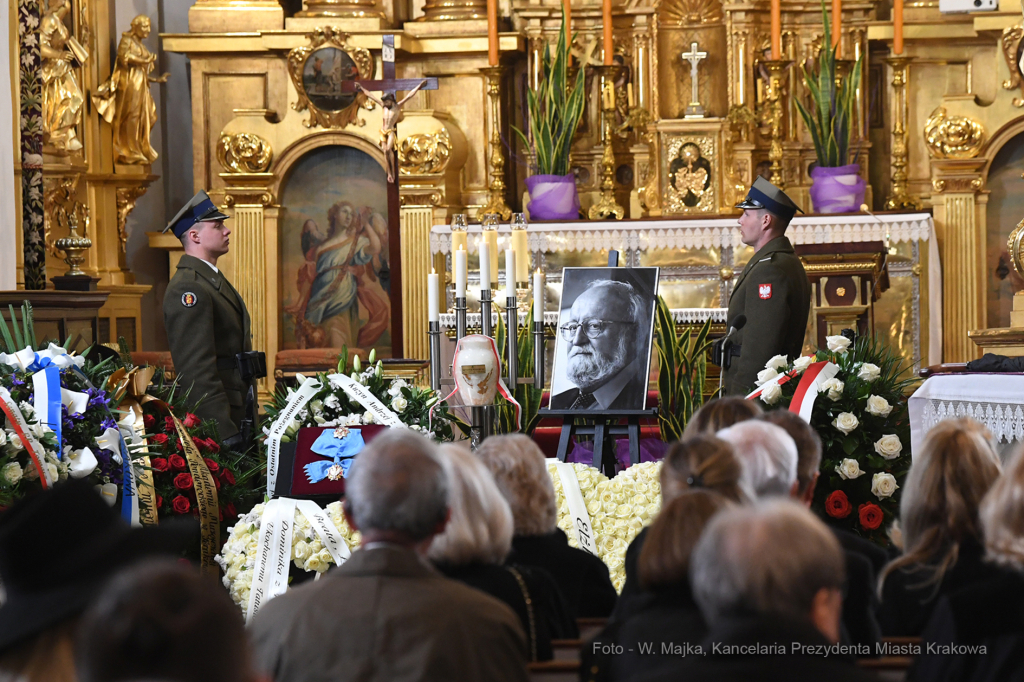 2323jpg.jpg-Przeniesienie prochów śp. prof. Krzysztofa Pendereckiego  Autor: W. Majka