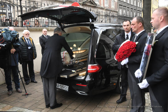 3939jpg.jpg-Przeniesienie prochów śp. prof. Krzysztofa Pendereckiego