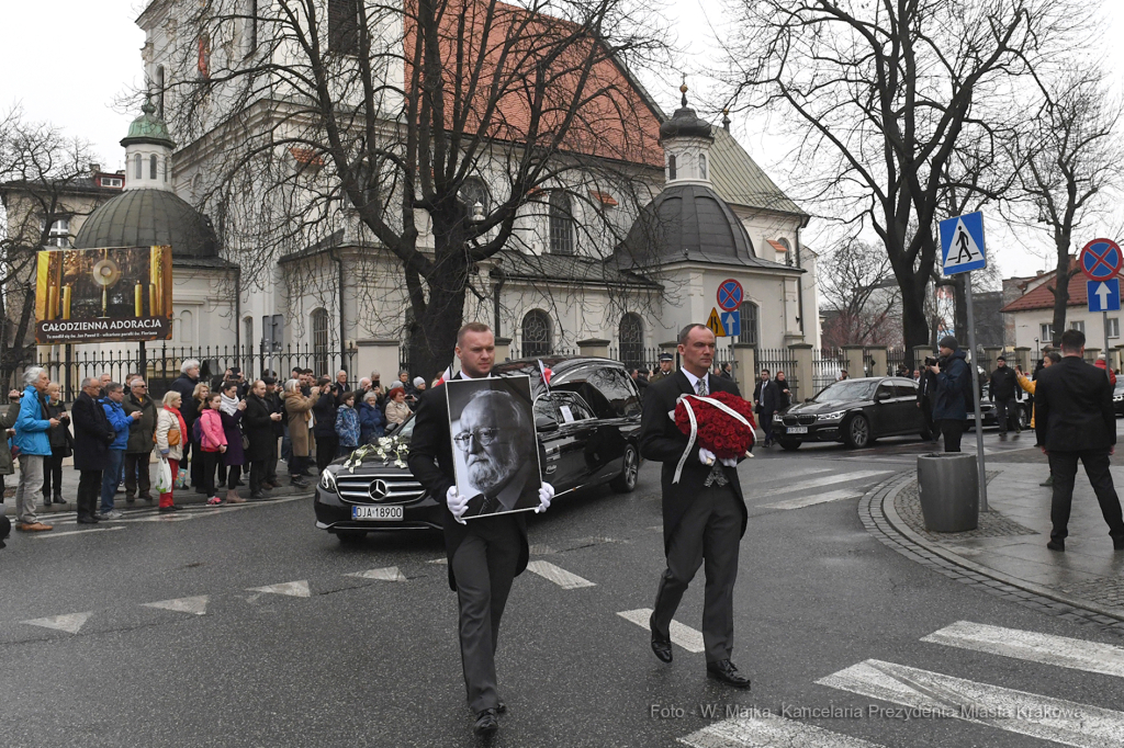 4949jpg.jpg-Przeniesienie prochów śp. prof. Krzysztofa Pendereckiego  Autor: W. Majka