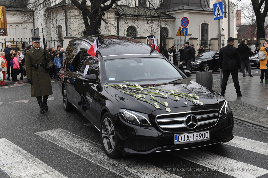 5050jpg.jpg-Przeniesienie prochów śp. prof. Krzysztofa Pendereckiego  Autor: W. Majka