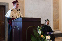1212jpg.jpg-tytuł doktora honoris causadla  słynnej skrzypaczki Anne-Sophie Mutter