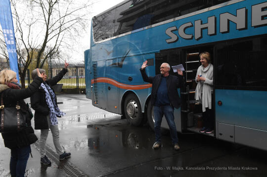 1717jpg.jpg-Wyjazd uchodźców ukraińskich z Krakowa do Solury