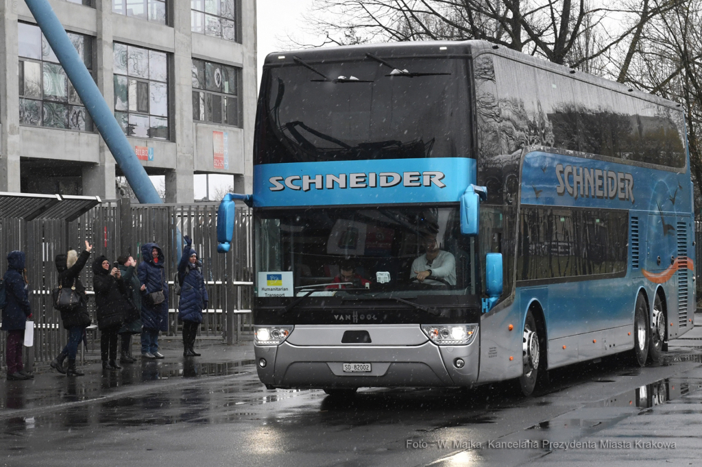 1818jpg.jpg-Wyjazd uchodźców ukraińskich z Krakowa do Solury  Autor: W. Majka