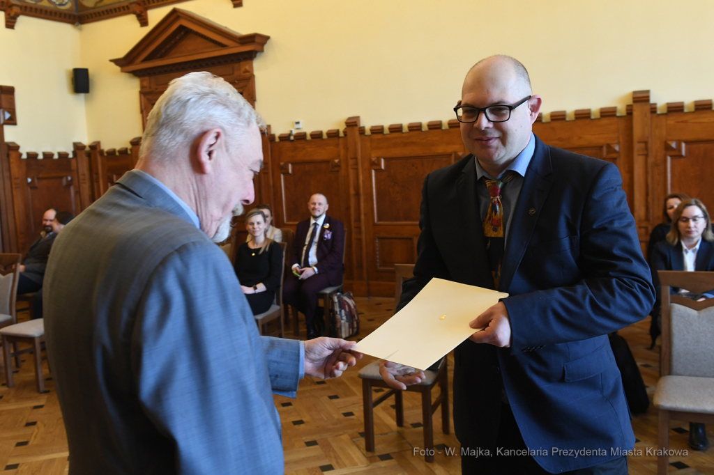 1010jpg.jpg-Zespołu ds. Murali,  Autor: W. Majka