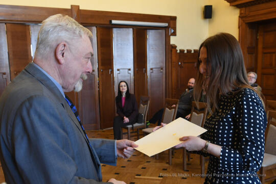 1212jpg.jpg-Zespołu ds. Murali,