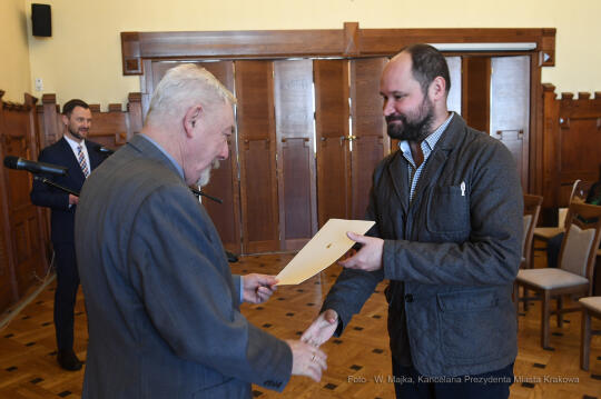 1515jpg.jpg-Zespołu ds. Murali,