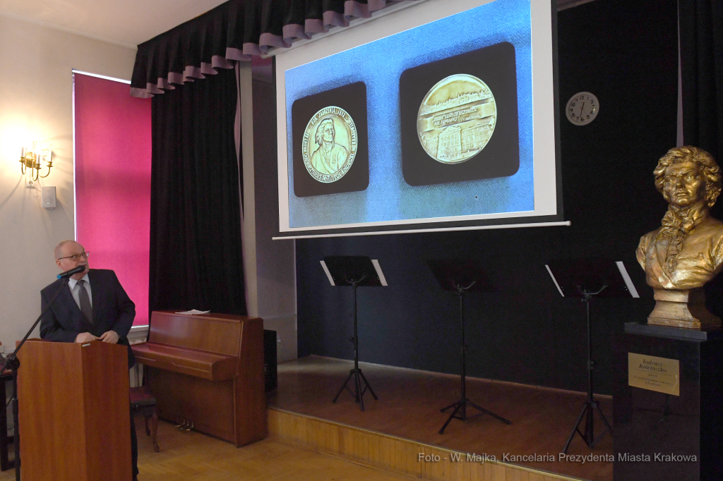 2323jpg.jpg  Autor: W. Majka