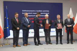 1010jpg.jpg-III Igrzyska