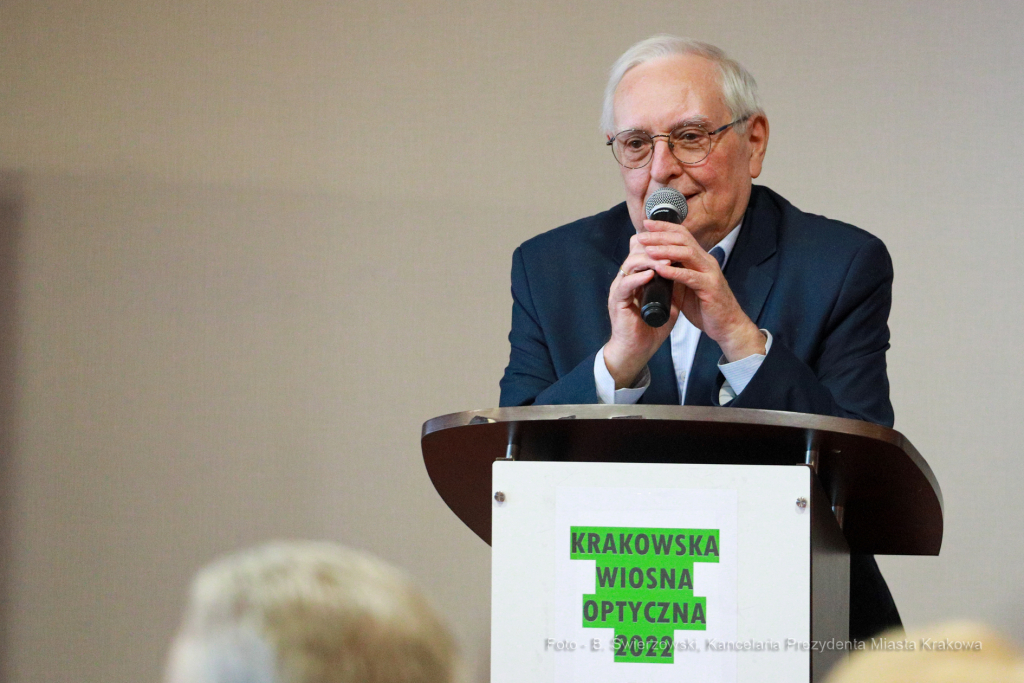 bs_220409_6343.jpg-Targ Branżowe, Majchrowski, Optyczna Wiosna 2022  Autor: B. Świerzowski