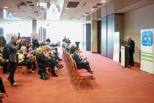 bs_220409_6422.jpg-Targ Branżowe, Majchrowski, Optyczna Wiosna 2022