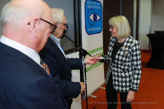 bs_220409_6496.jpg-Targ Branżowe, Majchrowski, Optyczna Wiosna 2022